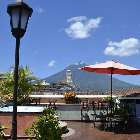 D'Leyenda Hotel Antigua Екстер'єр фото