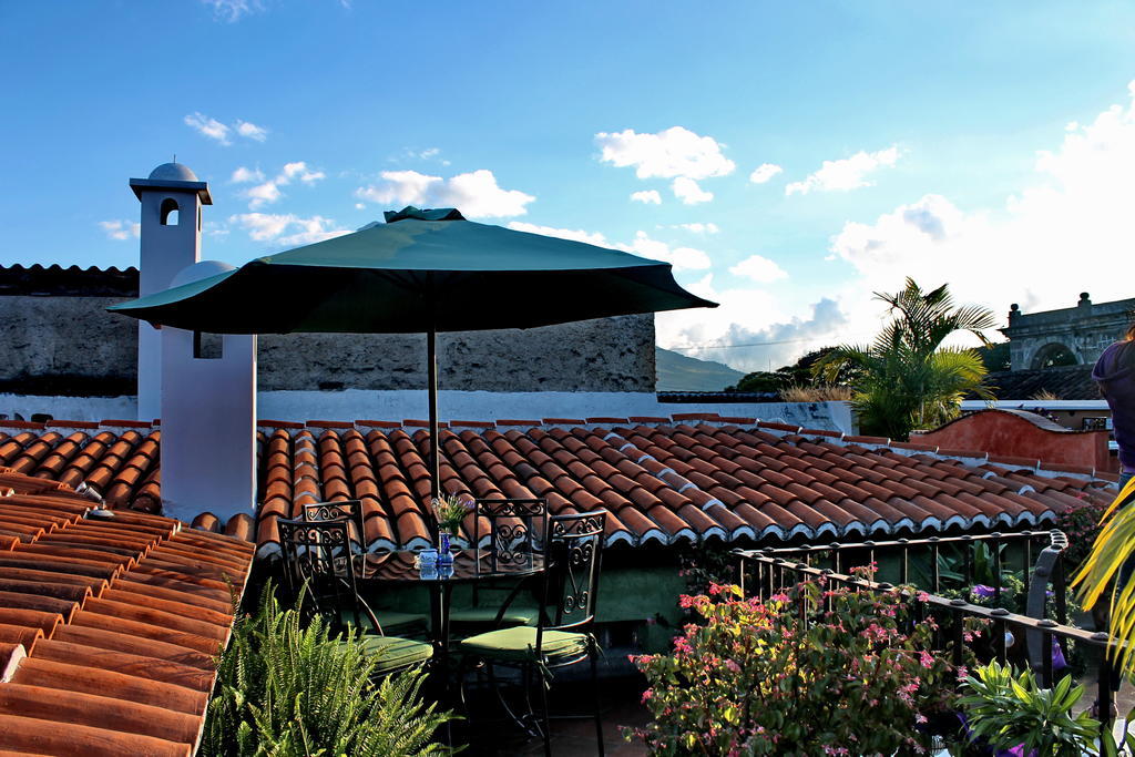 D'Leyenda Hotel Antigua Екстер'єр фото