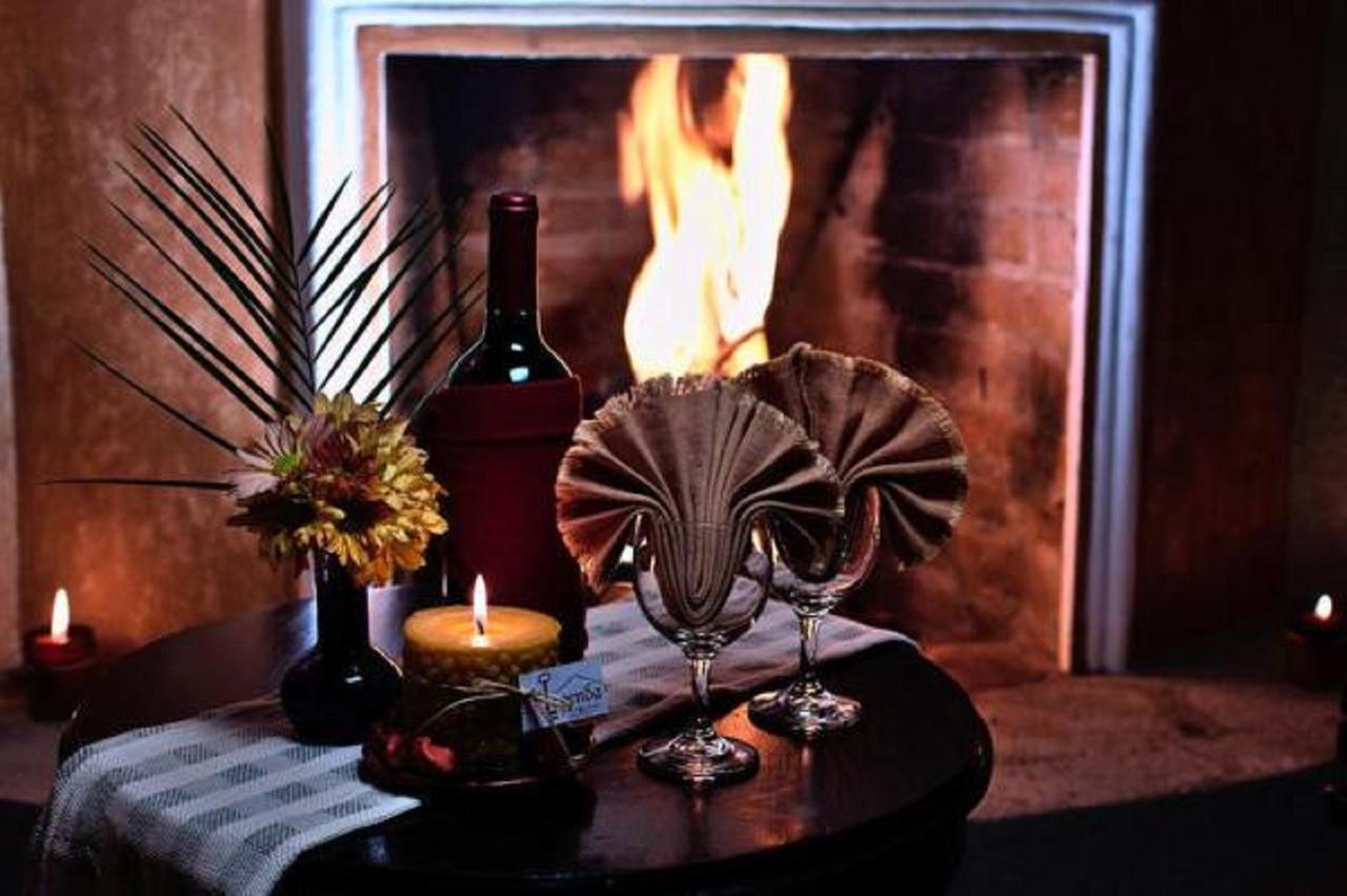 D'Leyenda Hotel Antigua Екстер'єр фото