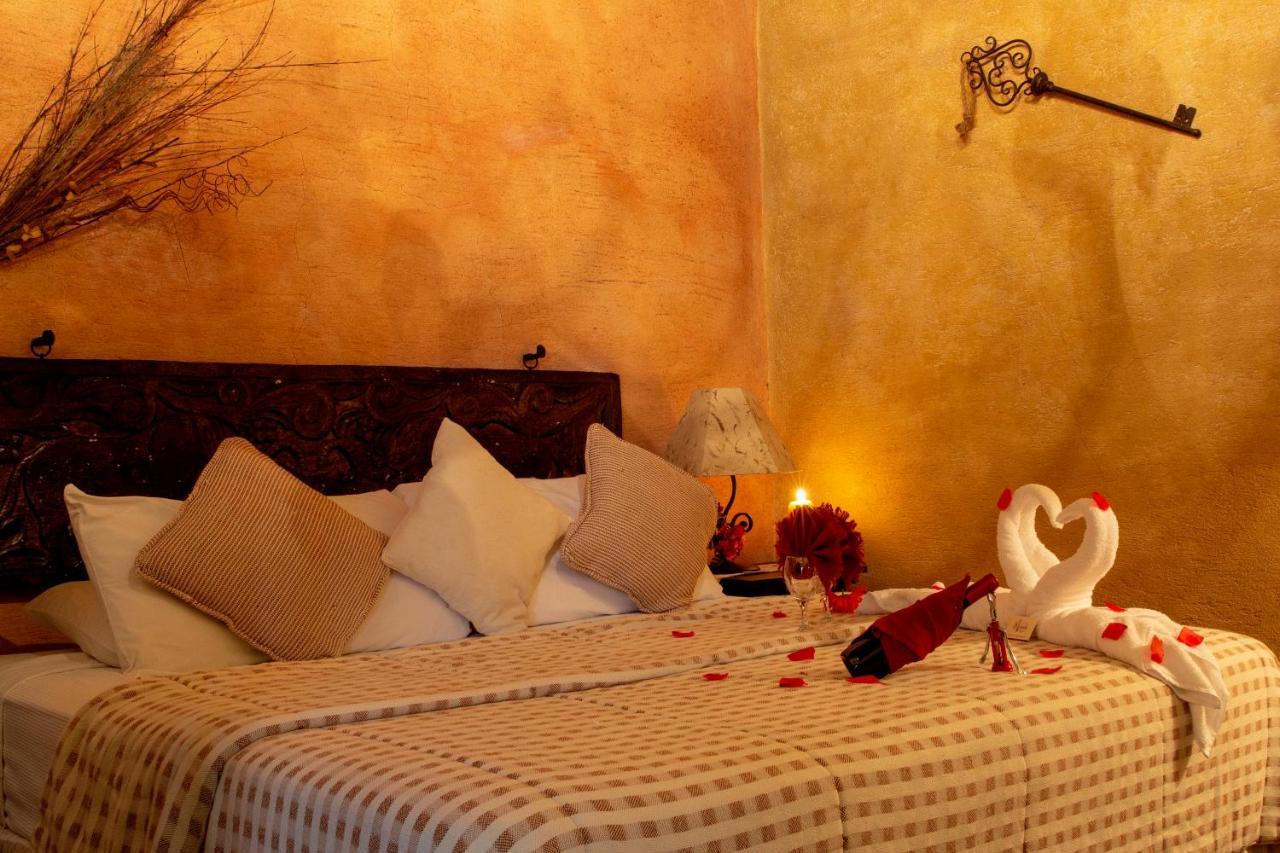 D'Leyenda Hotel Antigua Екстер'єр фото